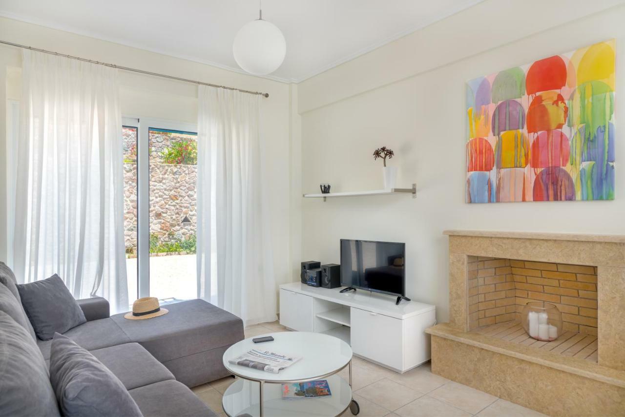 Apartament Thea Aegina *